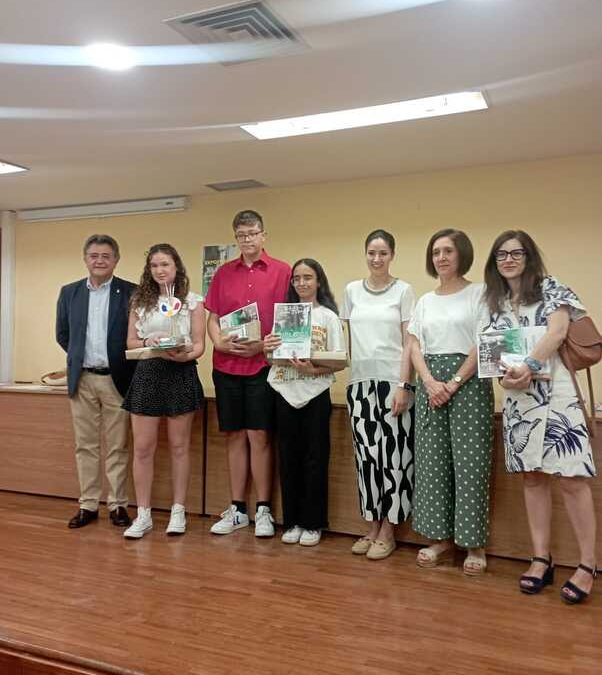 Gran éxito de nuestro alumnado en el Certamen de pintura Juan D’Opazo