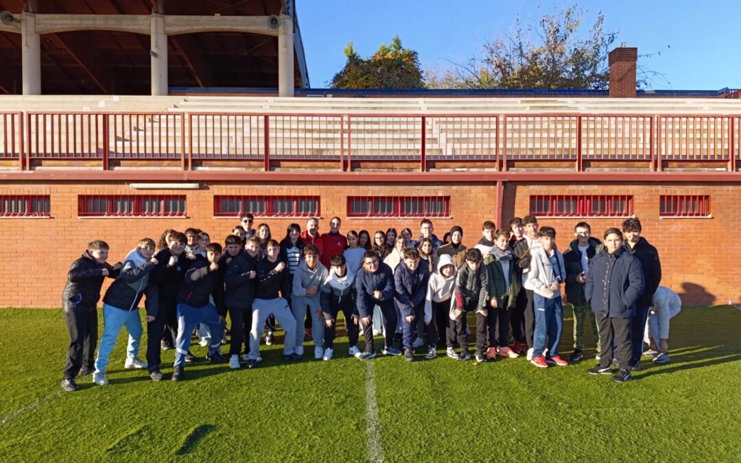 Atletismo en el estadio municipal.